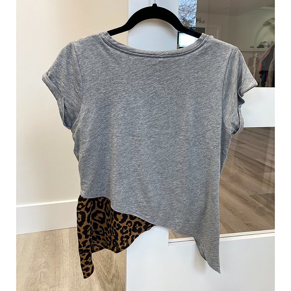 GUESS Ladies Asymmetrical Animal Tee - Picture 4 of 5